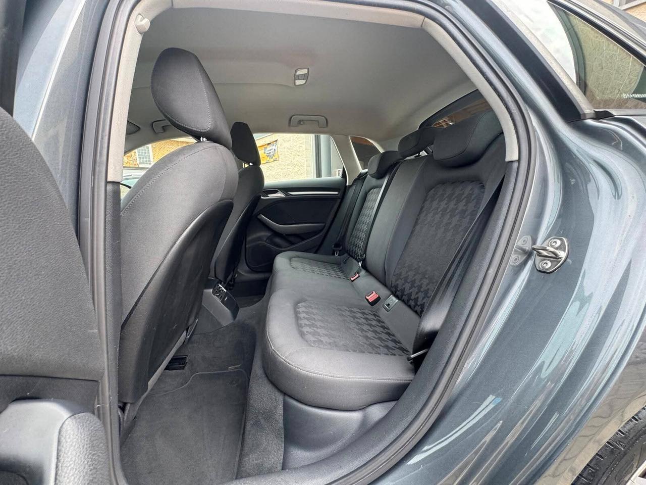 Audi A3 SPB 1.6 TDI clean diesel Admired
