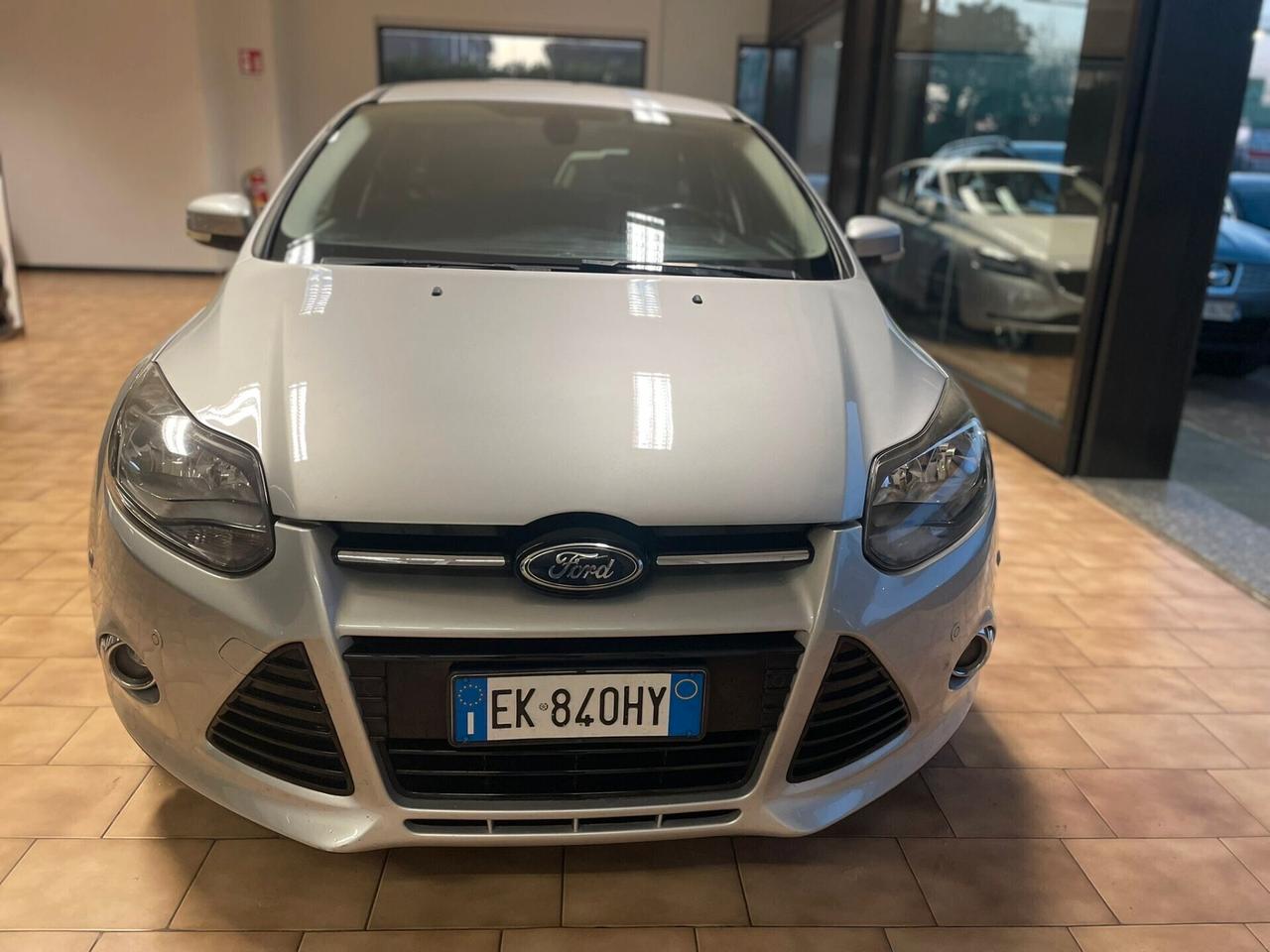 Ford Focus SW 1.6 tdci CINGHIA FATTA 143000KM