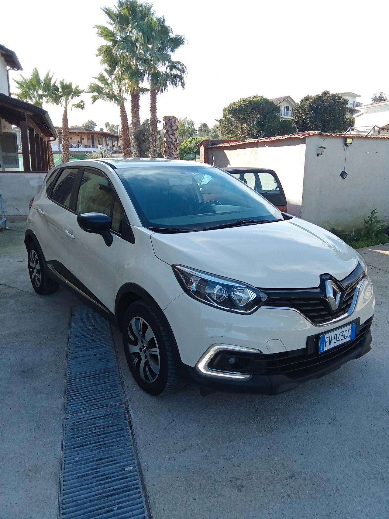 Renault Captur dCi 110 CV autocarro N1 019