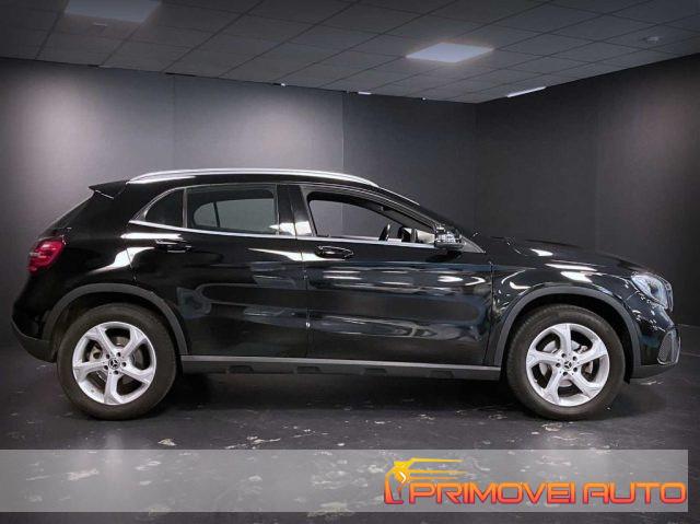 MERCEDES-BENZ GLA 200 d Automatic Sport