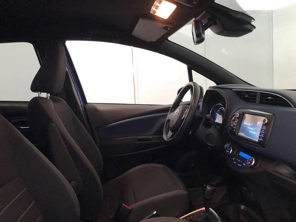 Toyota Yaris 5 Porte 1.5 VVT-i Hybrid Trend Blue Edition E-CVT
