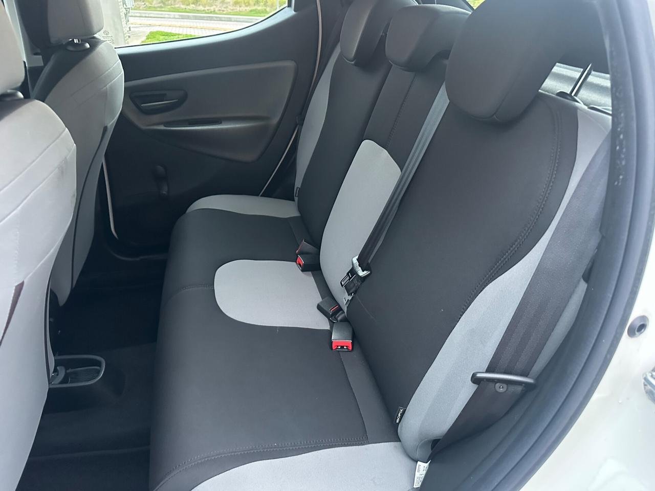 Lancia Ypsilon 1.2 GPL Ecochic Possibile Permuta e Finanziamento