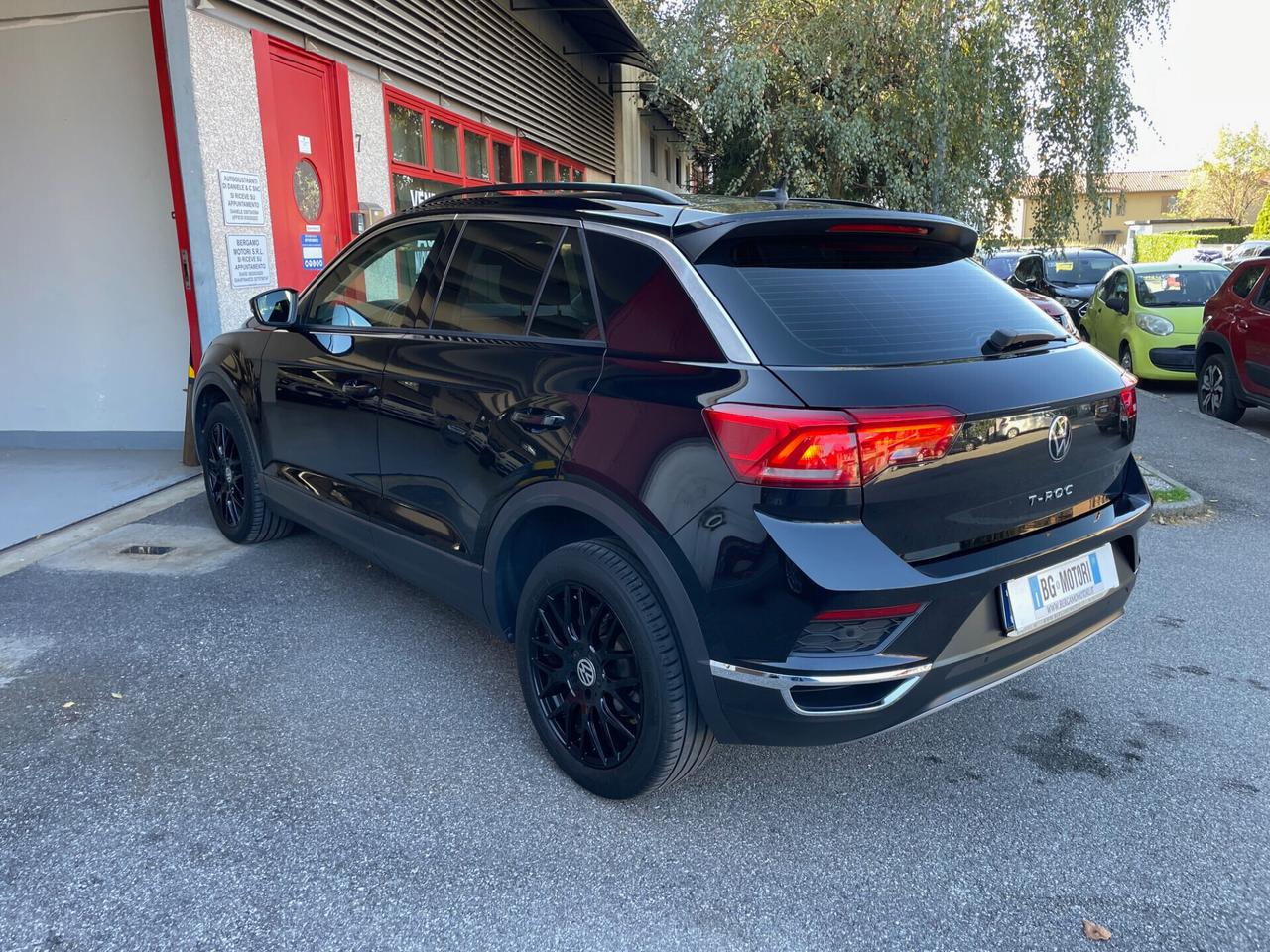 Volkswagen T-Roc 1.0 tsi Style 110cv ok neop. GARANZIA