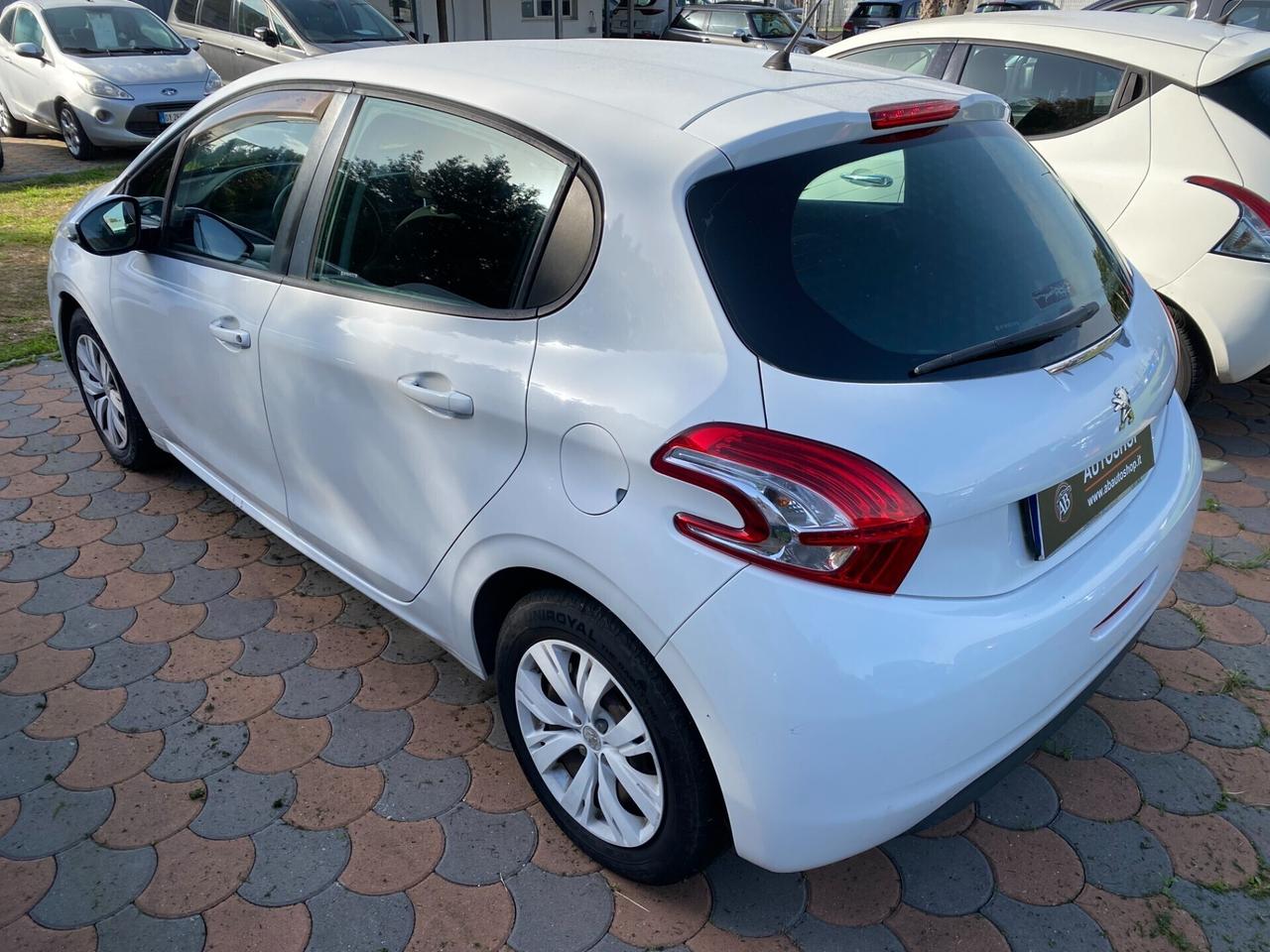 PEUGEOT - 208 - 1.2 VTi 82 CV 5p. Allure - NEOPATE