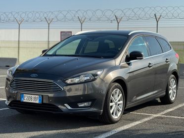 FORD FOCUS BENZINA ECOBOOST 125CV TITANIUM GARANZIA