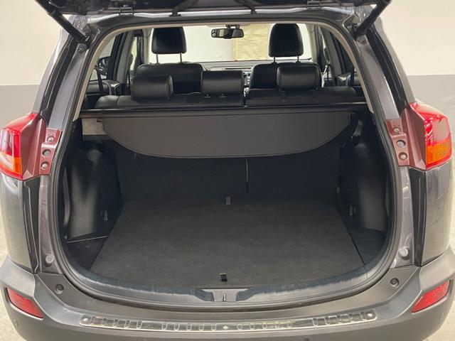 TOYOTA RAV 4 MY23 RAV4 2.2 D-CAT A/T 4WD Lounge