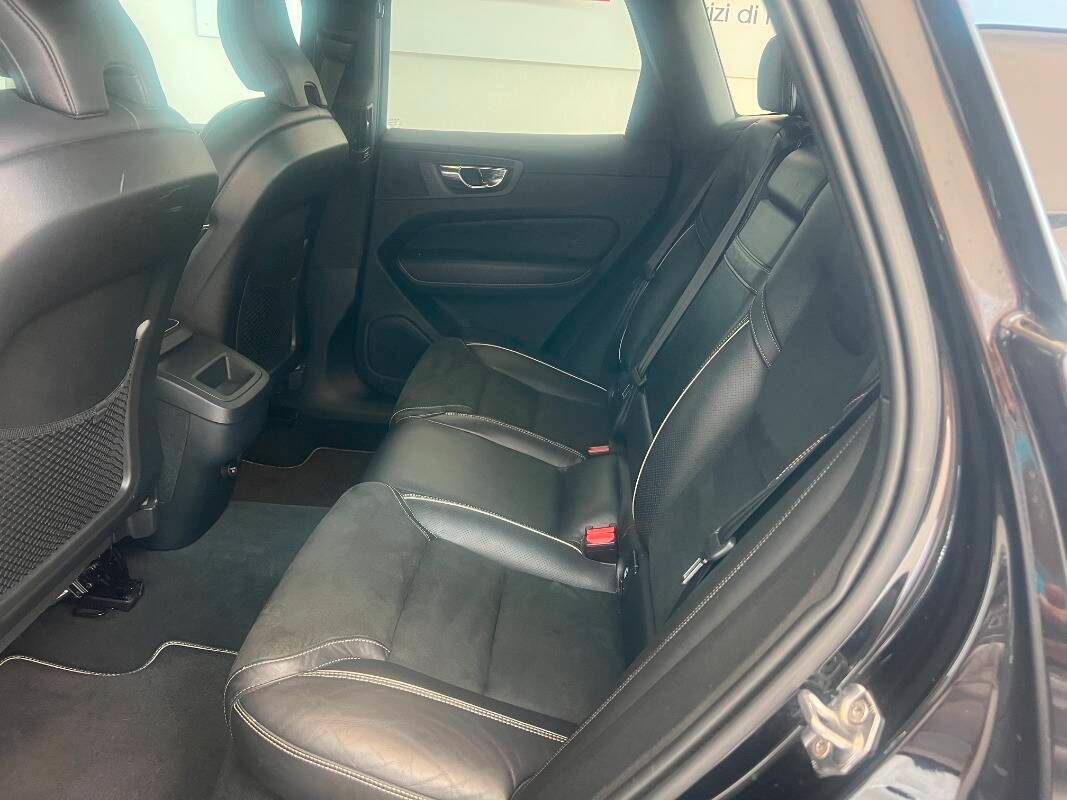 Volvo XC60 2.0 d4 R-design awd geartronic my18