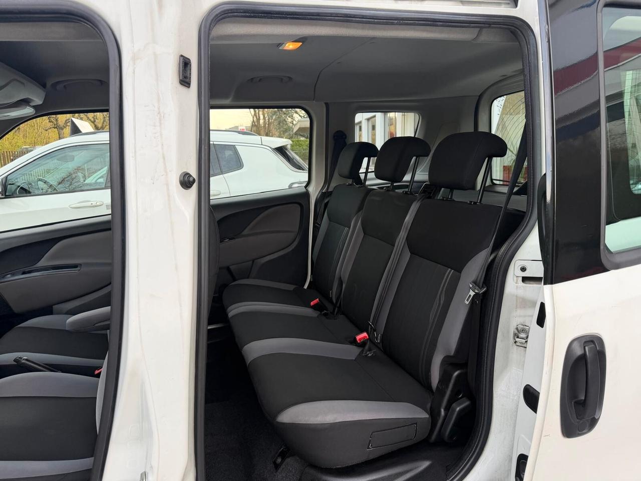 Fiat Doblò 5 POSTI 1.4 T-Jet 16V Lounge