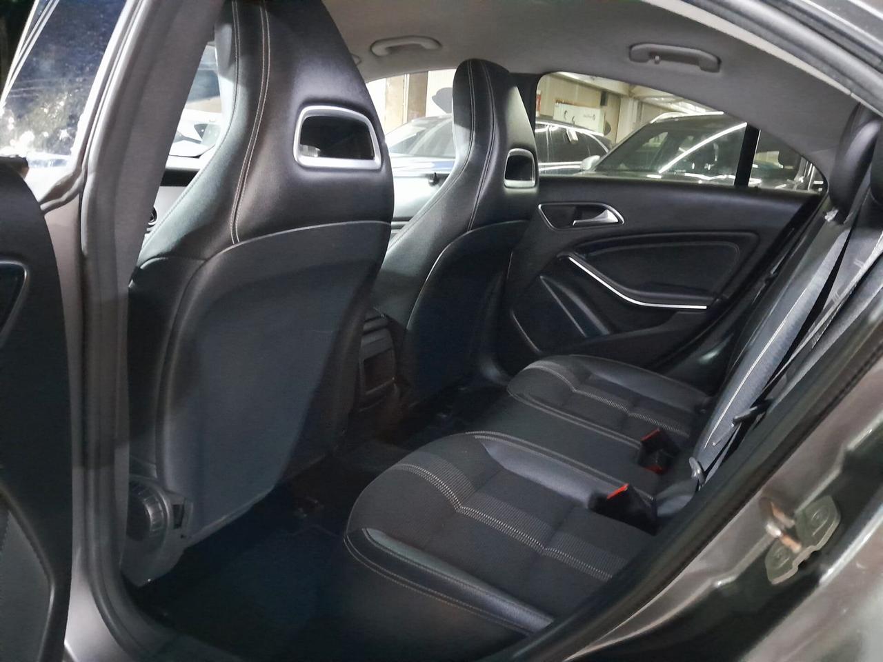 Mercedes-benz CLA 200 d Automatic Premium