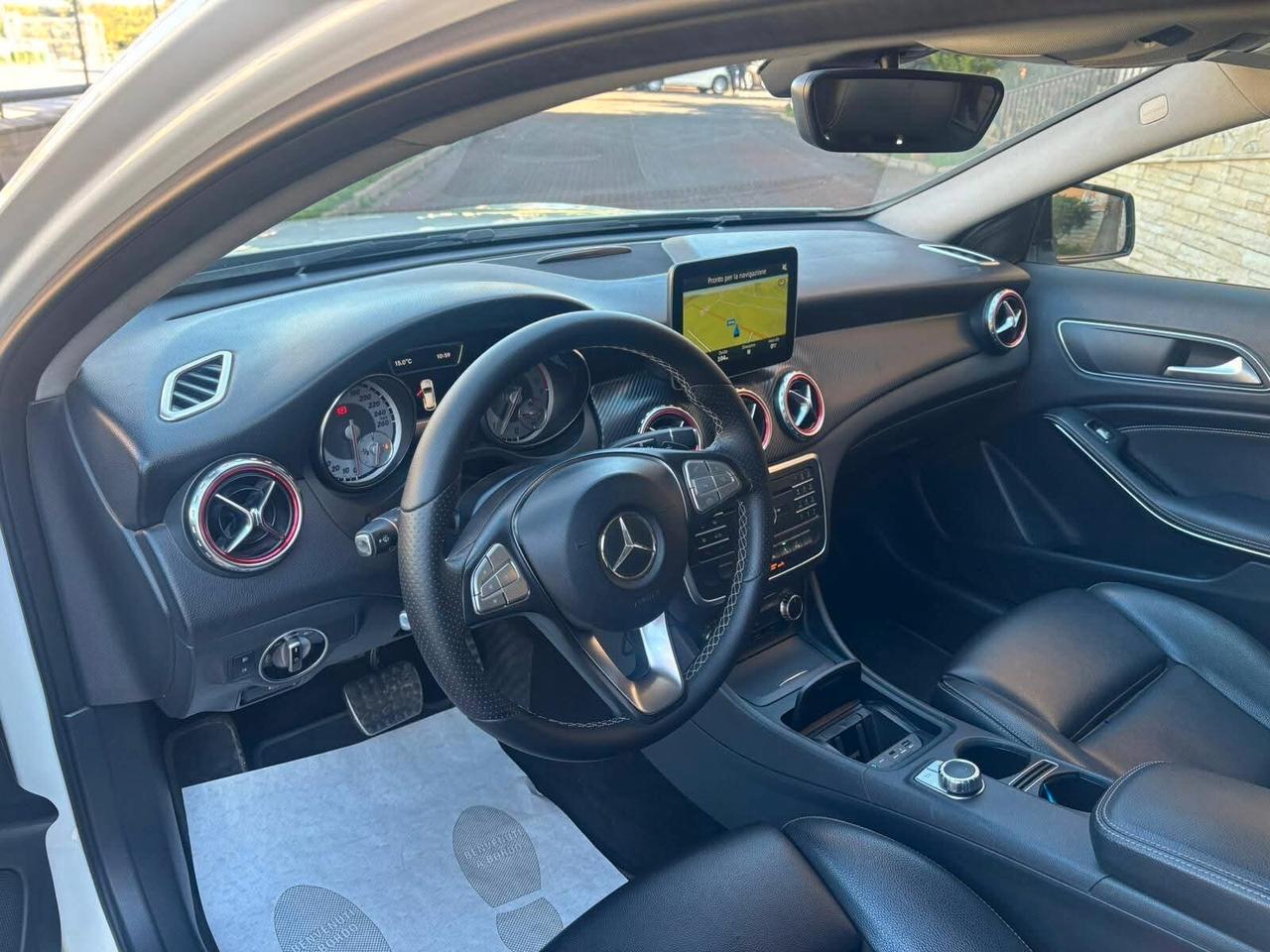 Mercedes-benz GLA 200 d Automatic Sport