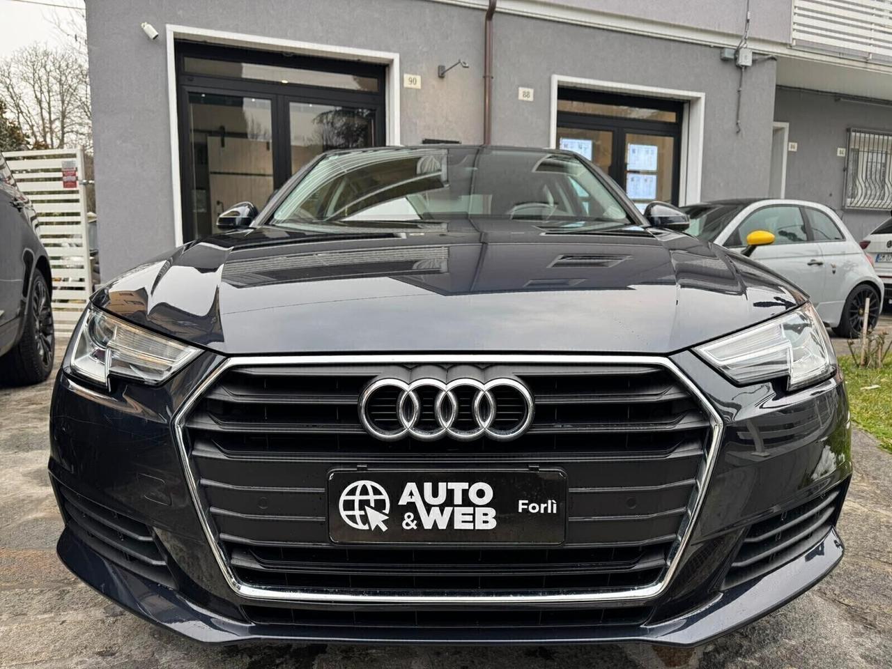 AUDI A4 2.0 TDI 122 CV BUSINESS UNIP ZERO ANTICIPO