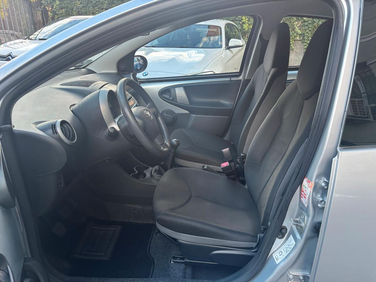 Toyota Aygo 1.0 12V VVT-i 5 porte Active Connect