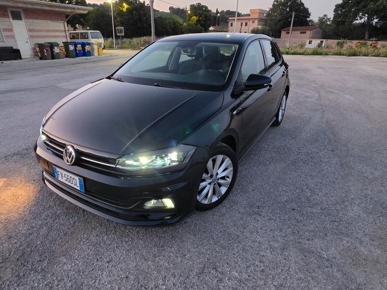 Volkswagen Polo 1.6 TDI 95 CV 5p. R Line. Highline BlueMotion Technology