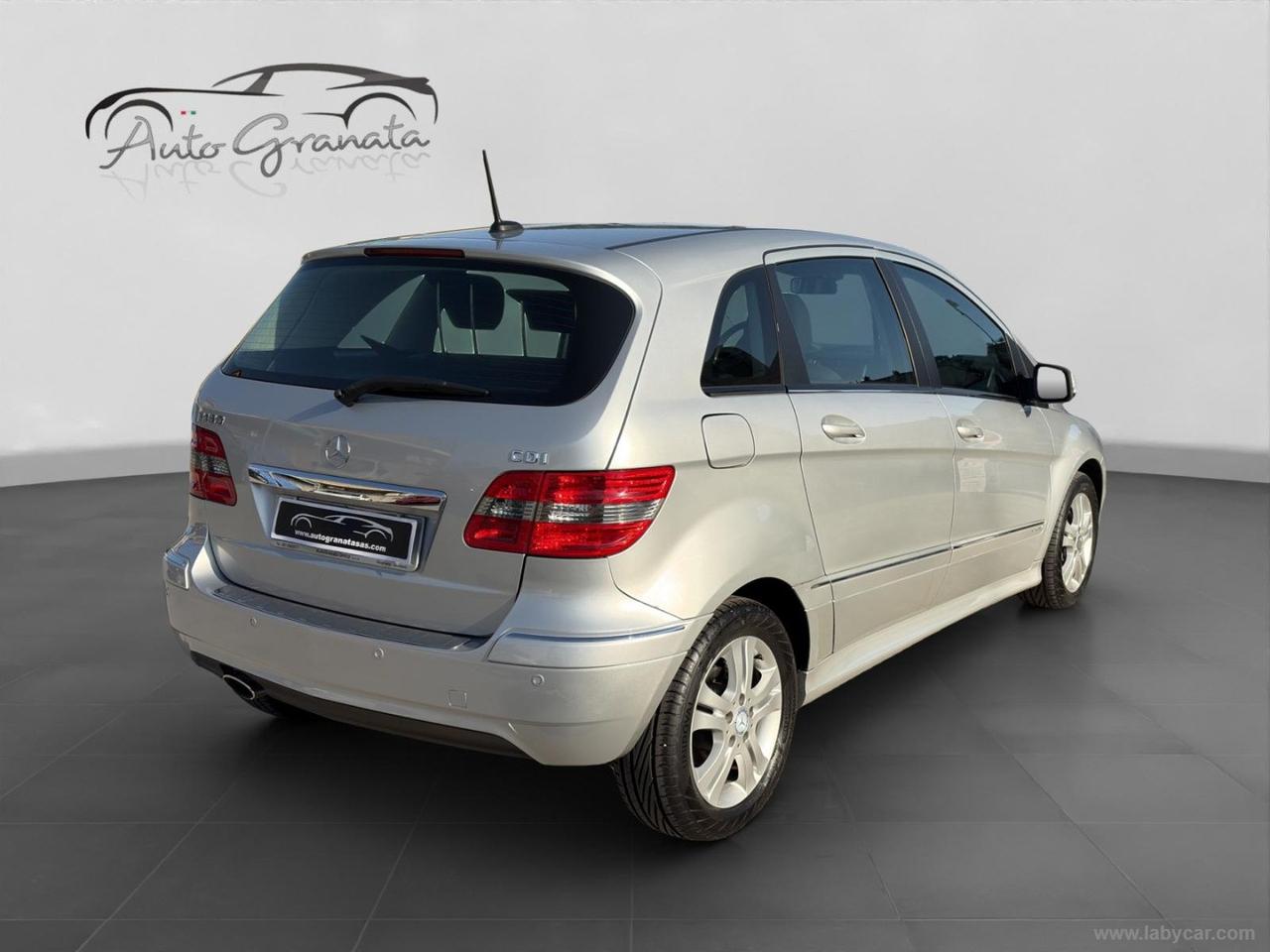MERCEDES-BENZ B 180 CDI Premium