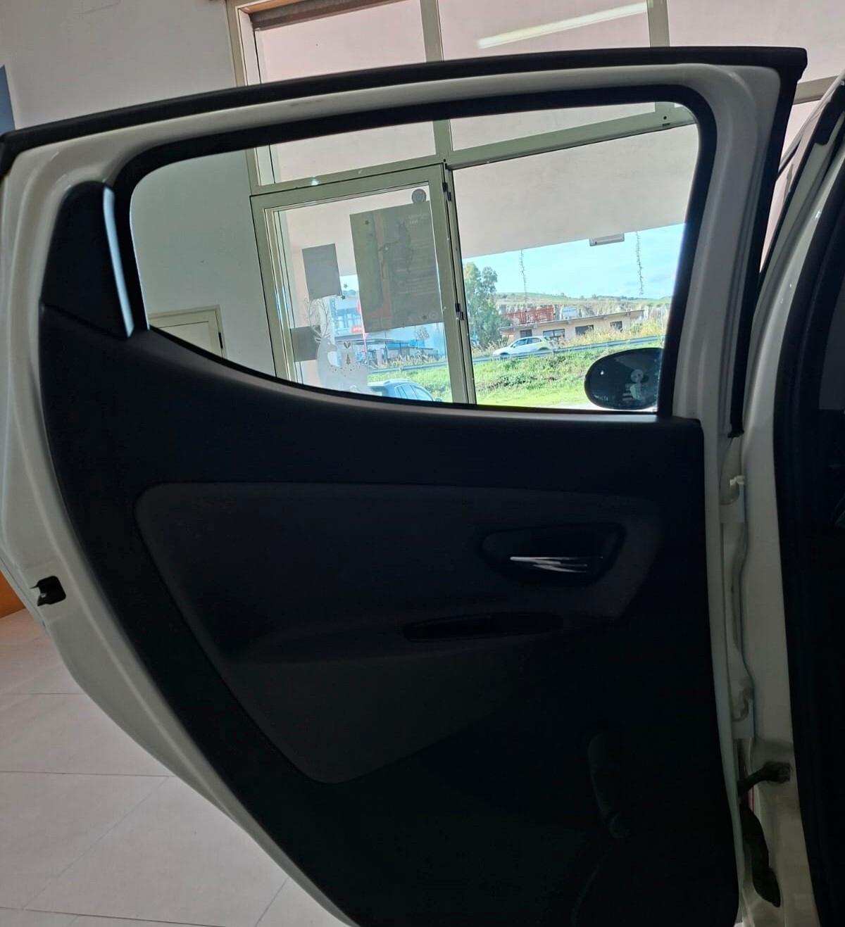 Lancia Ypsilon 1.3 MJT 16V 95 CV 5 porte S&S Gold