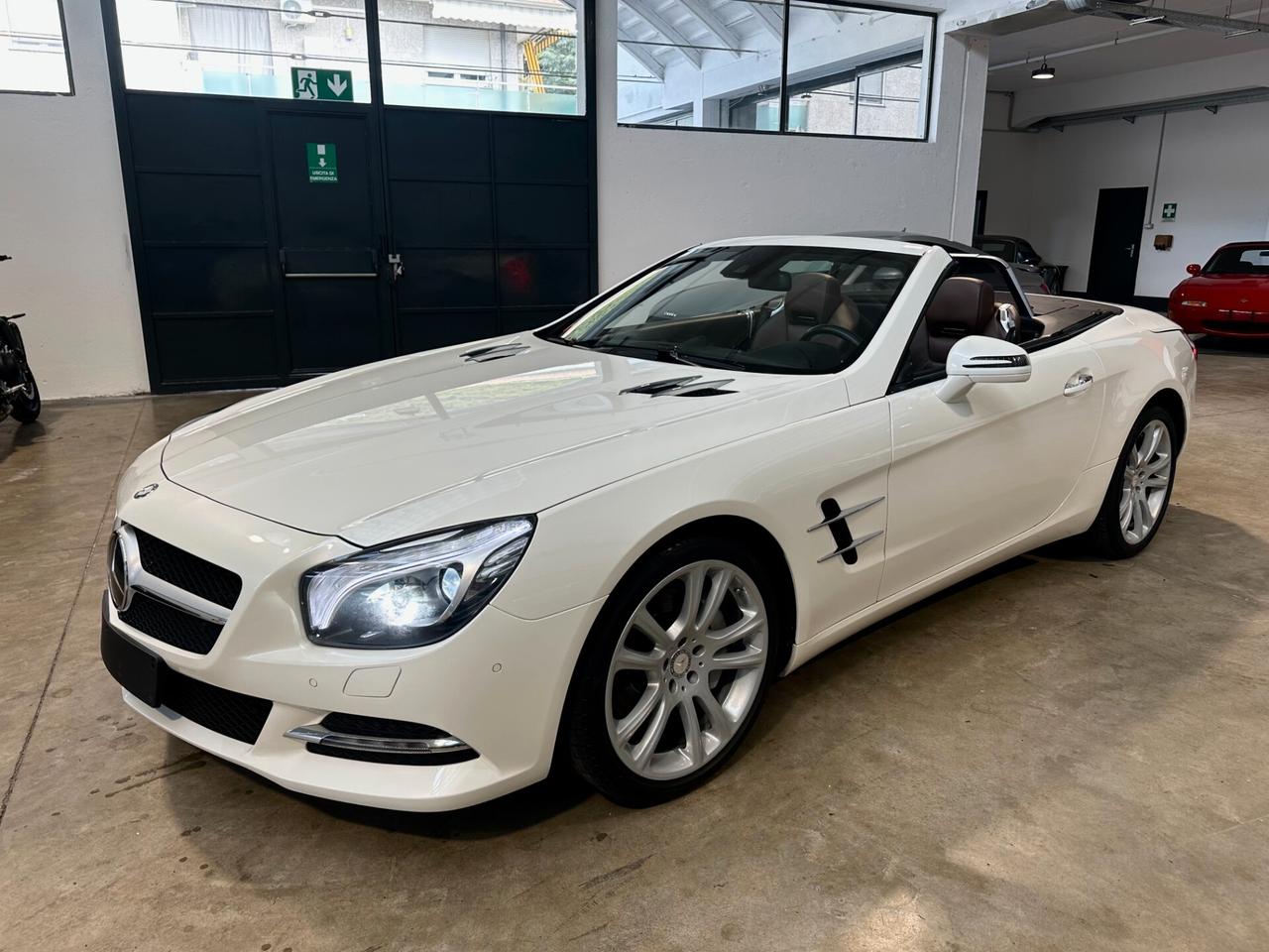 Mercedes-benz SL 350 NEW MODEL - FULL OPTIONAL SERVICE BELLISSIMA!