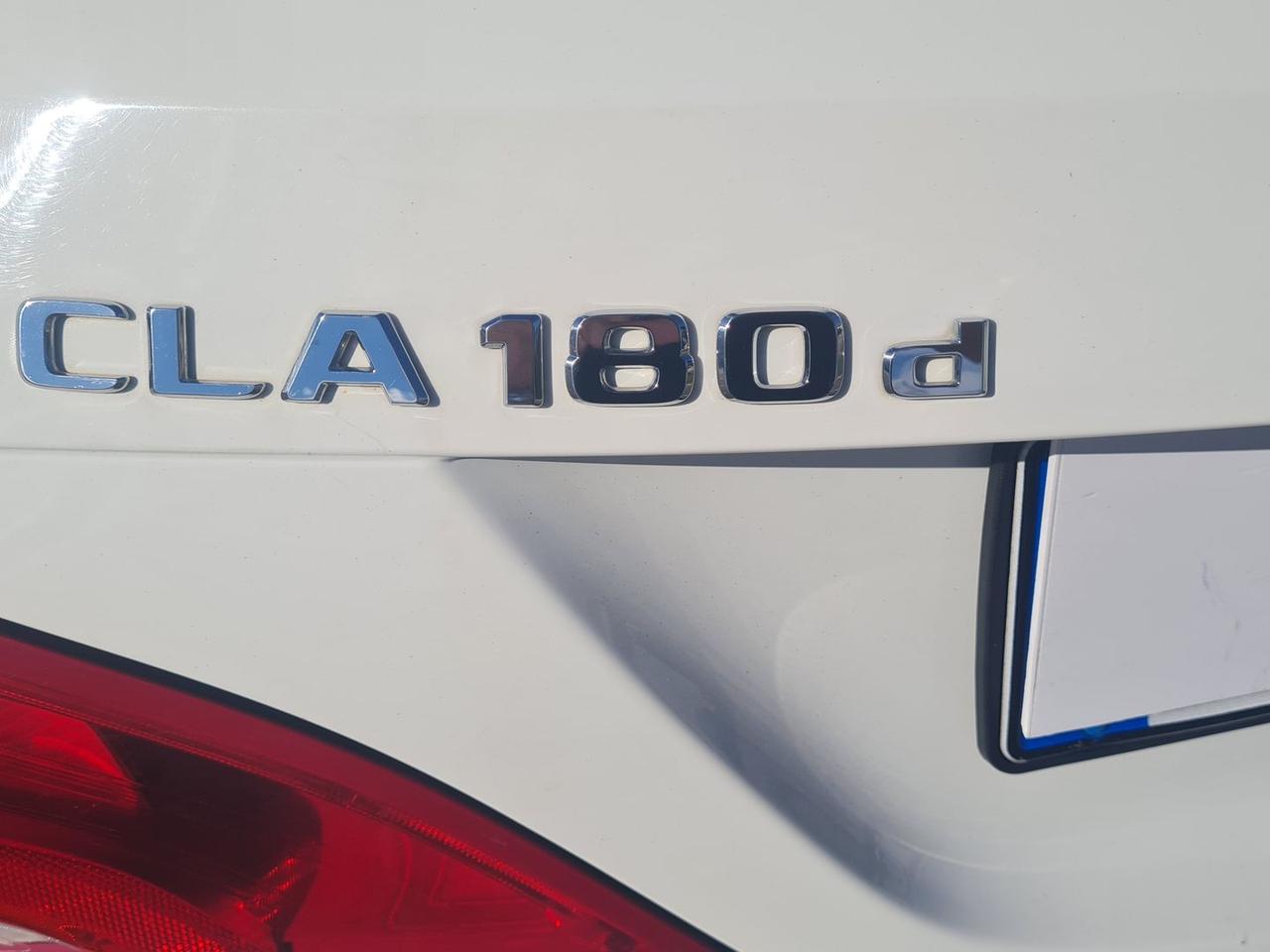 Mercedes-Benz CLA 180 D SPORT #6672