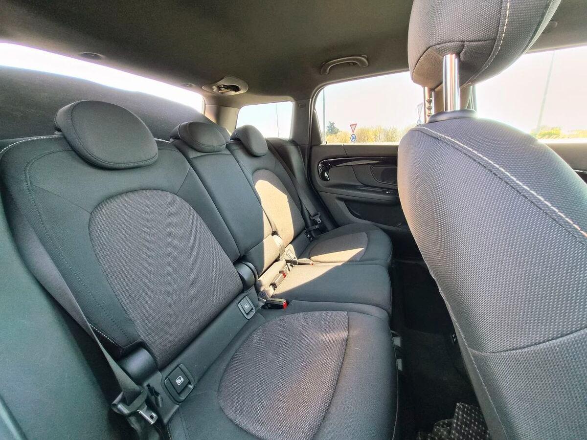 Mini Countryman 2.0 Cooper D Essential auto