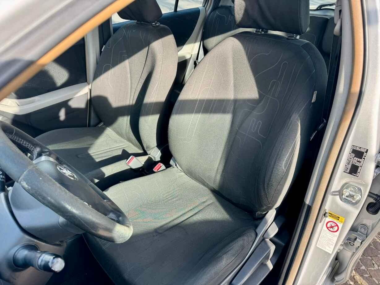 Toyota Yaris 1.0 5 porte Sol 69 CV