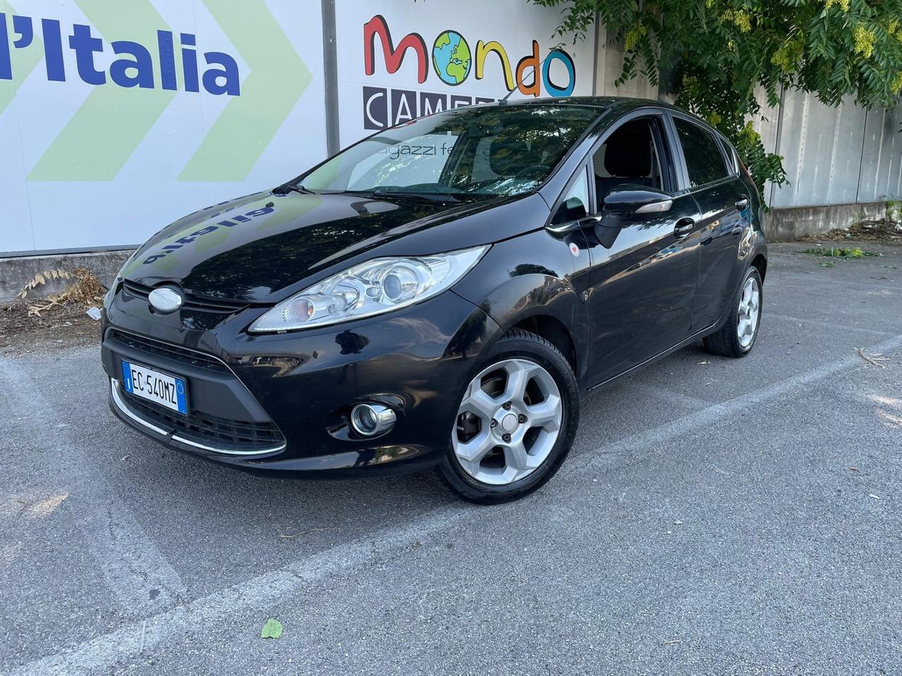 Ford Fiesta 1.4 5 porte Bz.- GPL Titanium IN OTTIME CONDIZIONI