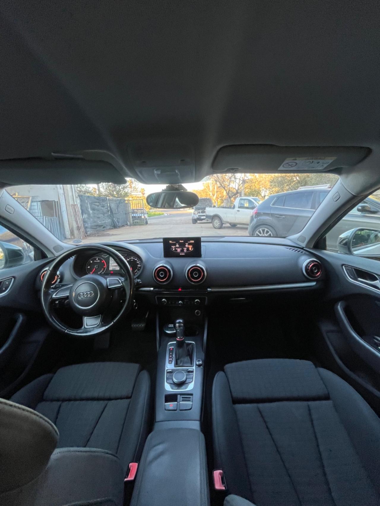 Audi A3 1.6 TDI S tronic Ambition