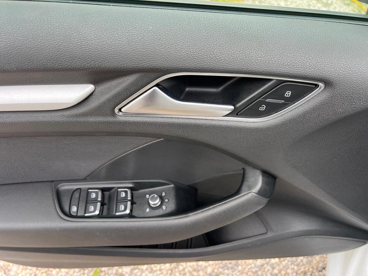 Audi A3 SPB 1.6 TDI clean diesel Ambition