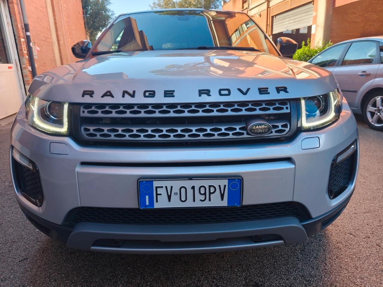 Land Rover Range Evoque 2.0 TD4 150 CV 5p. Business Edition Pure
