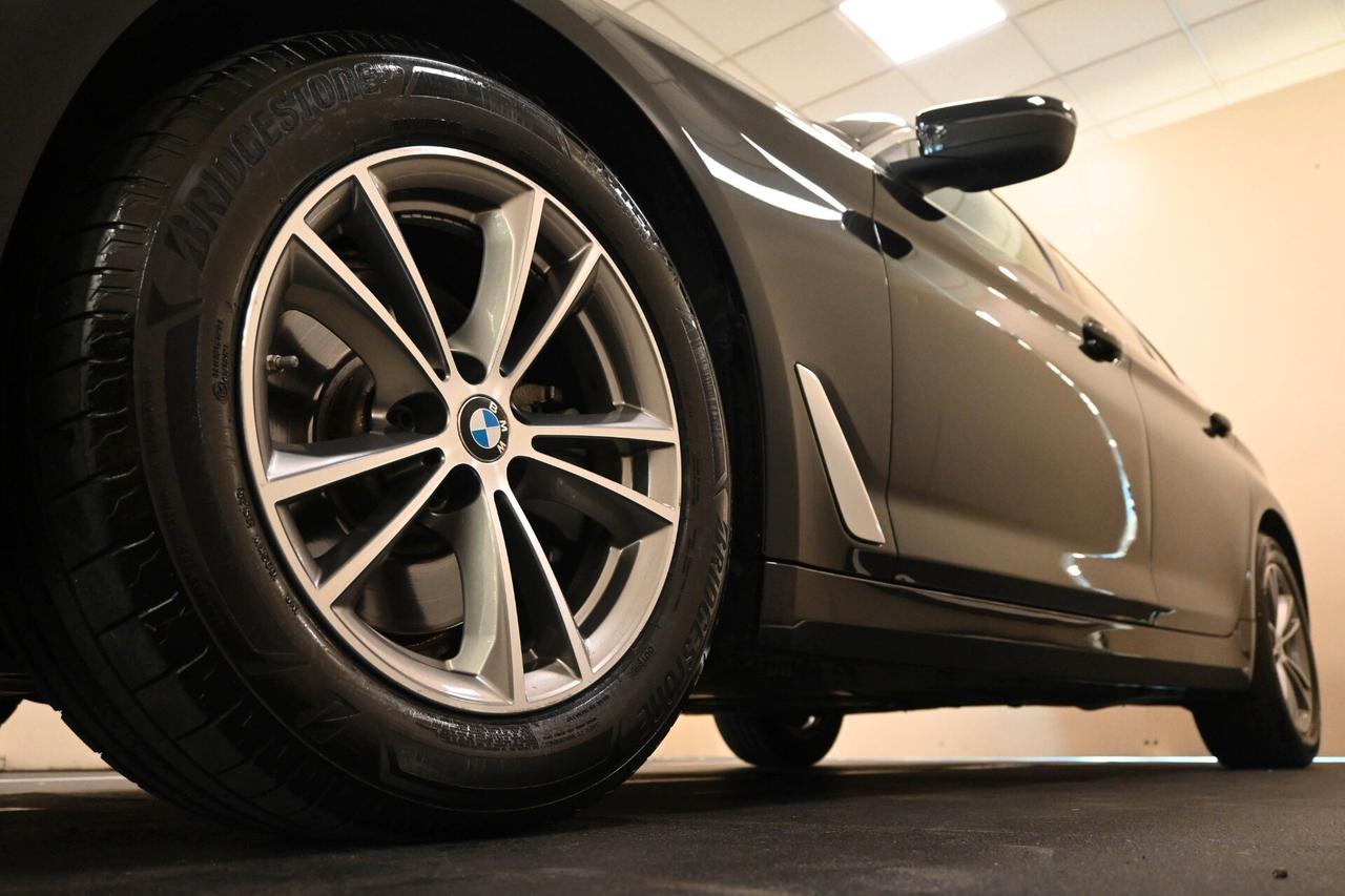 BMW Serie 5(G30/31/F90) 520d Business