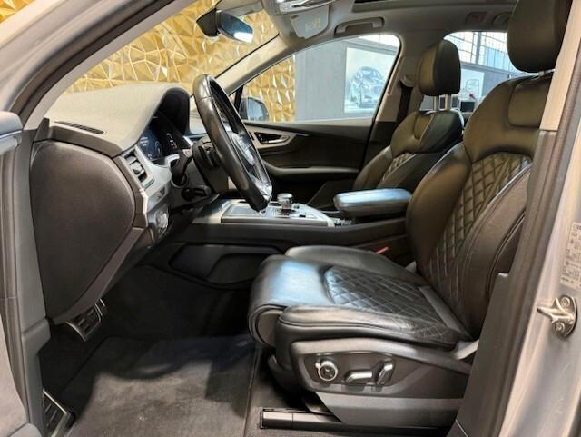 Audi Q7 SQ7 4.0 V8 TDI quattro tiptronic 7p