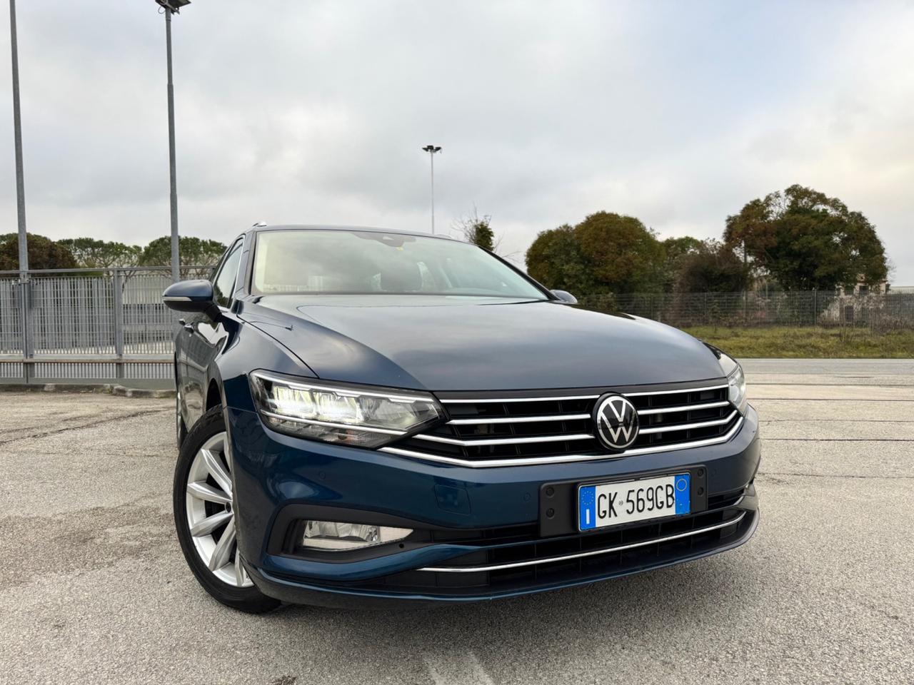 VOLKSWAGEN PASSAT 2.0 Tdi EVO Dsg-Virtual Led Navi