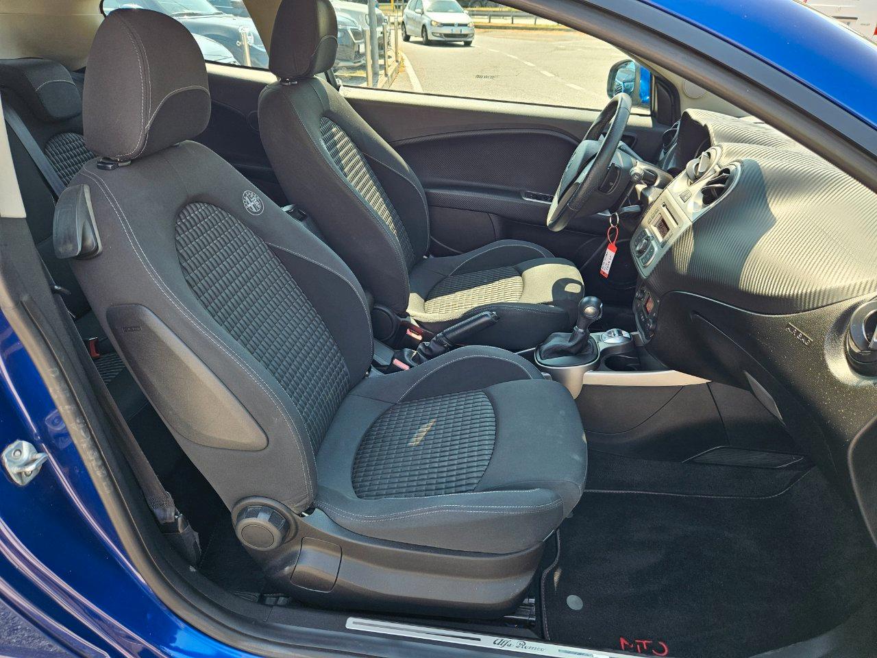 Alfa Romeo MiTo 1.4 tb m.air Distinctive sport pack tct
