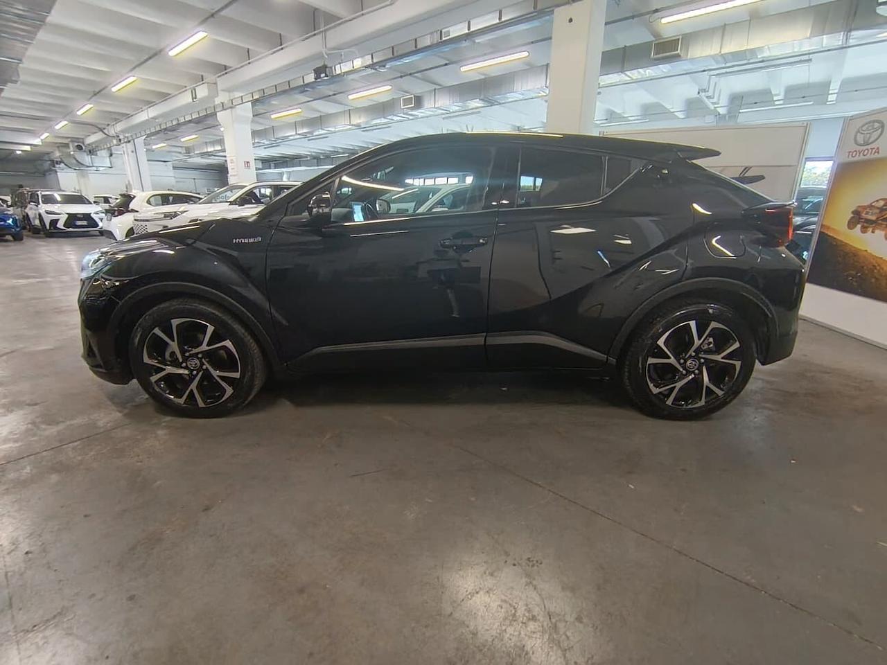 Toyota C-HR 1.8 Hybrid E-CVT Trend