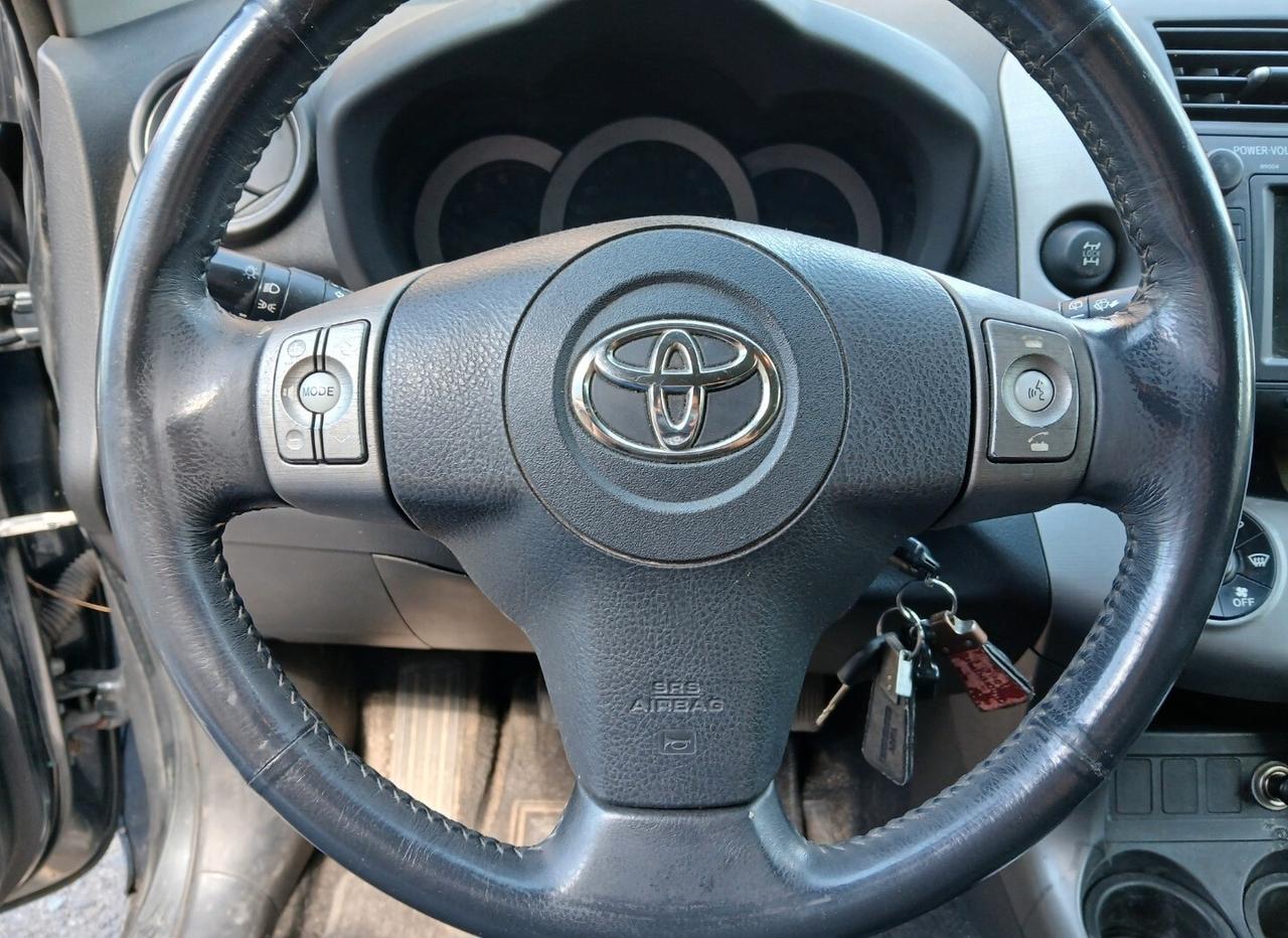 TOYOTA Rav4 Sol 2.200 D-4D 136cv 4WD