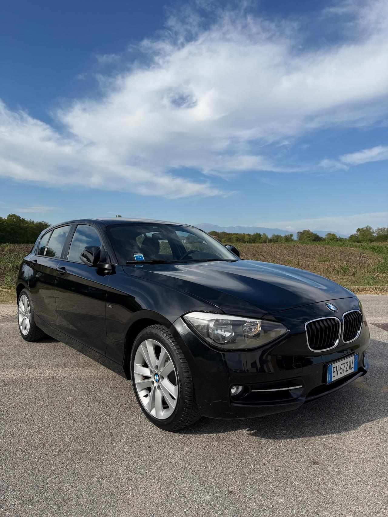Bmw 118 118d 5p. Msport