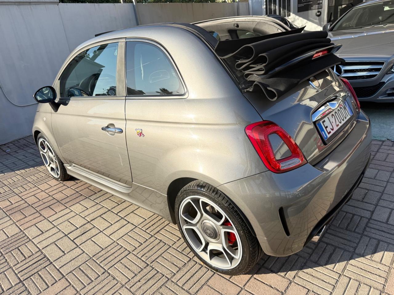 Abarth 500C 1.4 Turbo T-Jet Cabrio