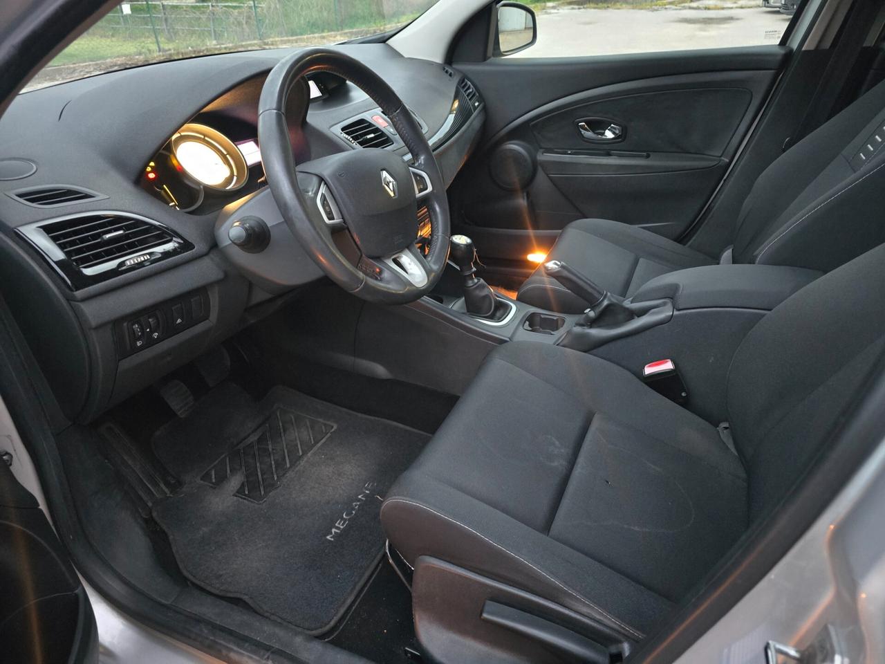 Renault Mégane 1.5 dCi 110CV SporTour 2012