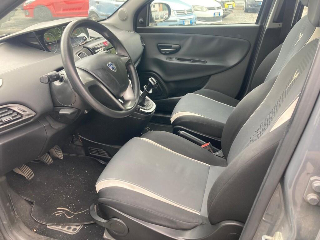Lancia Ypsilon 1.2 8v Gold c/CL ecochic Gpl 69cv