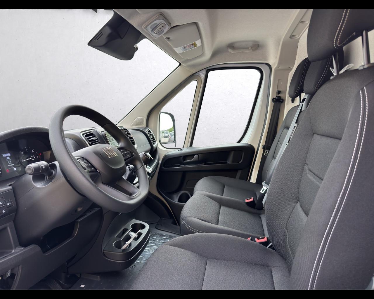 FIAT Ducato Serie 2 Stock My25 Furgone Lastrato 35q Lh2 140cv 2.2 Multijet 3 E