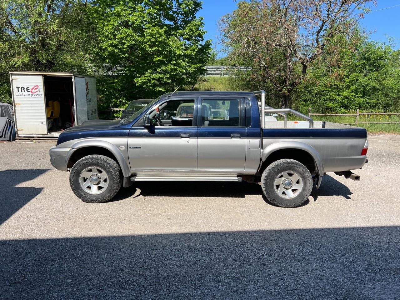 Mitsubishi L200 2.5 TDI 4WD visibile in TOSCANA
