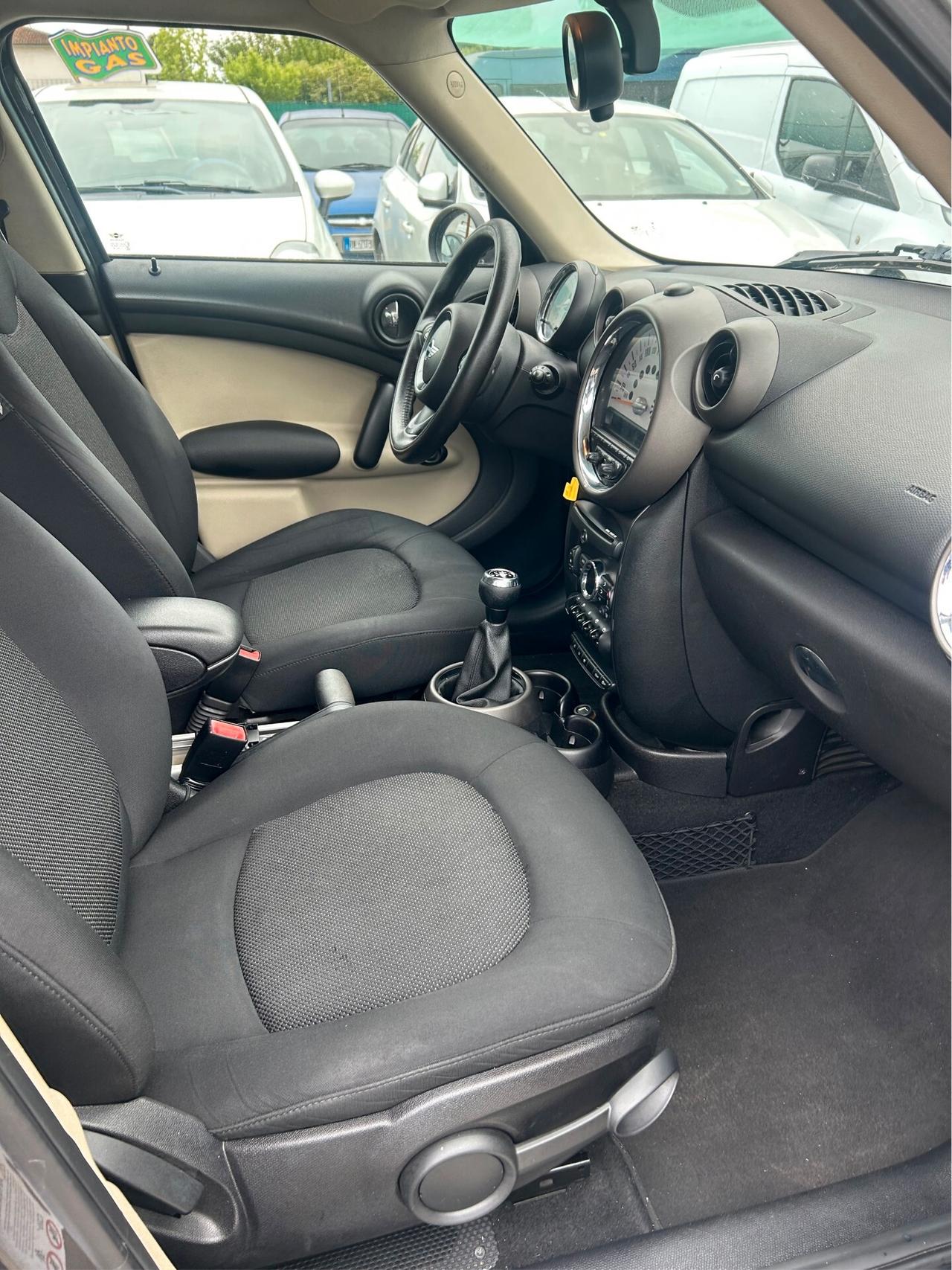 Mini One D Countryman Mini 1.6 One D Countryman ok neopatentati
