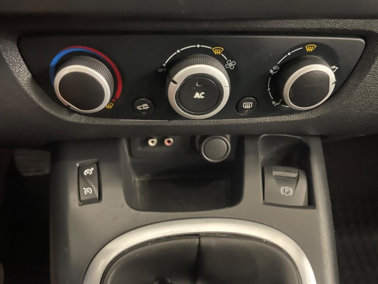 Renault Scenic Scénic 1.6 GPL Attractive Navi