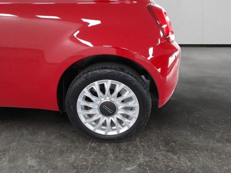 FIAT 500C 1.0 hybrid Dolcevita 70cv