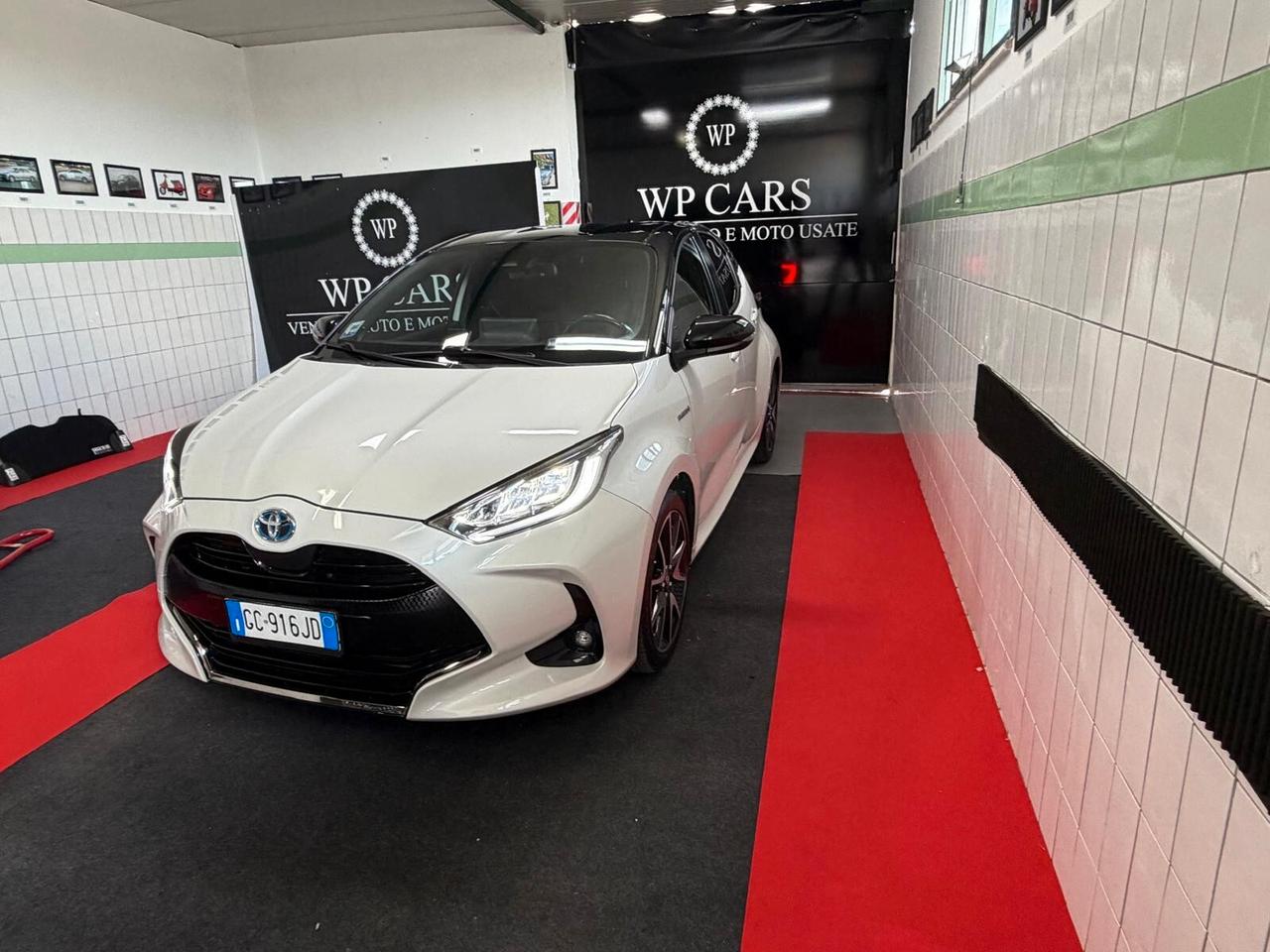 Toyota Yaris 1.5 Hybrid 5 porte Lounge Blue