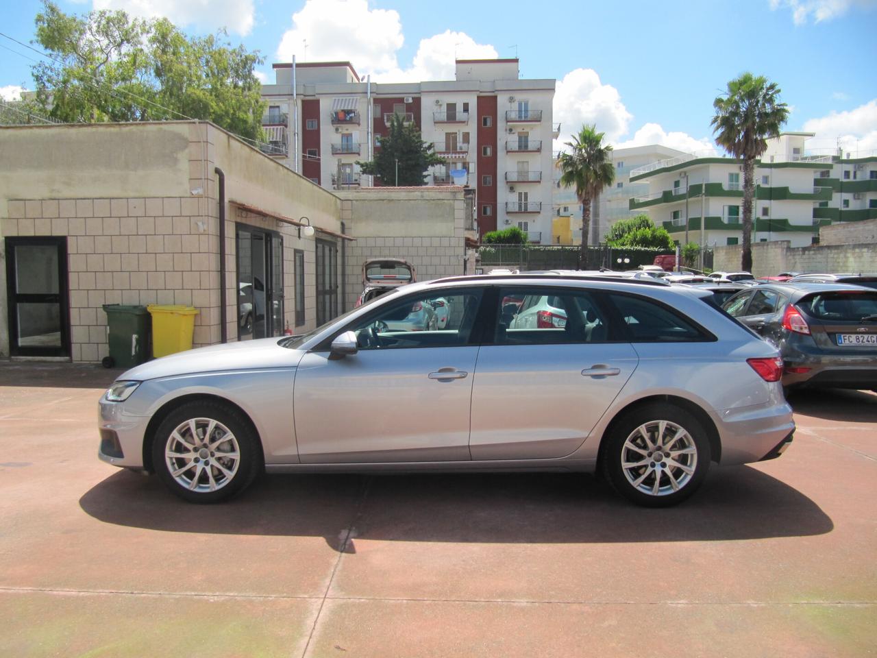 Audi A4 Avant 40 TDI quattro S tronic Business - automatico