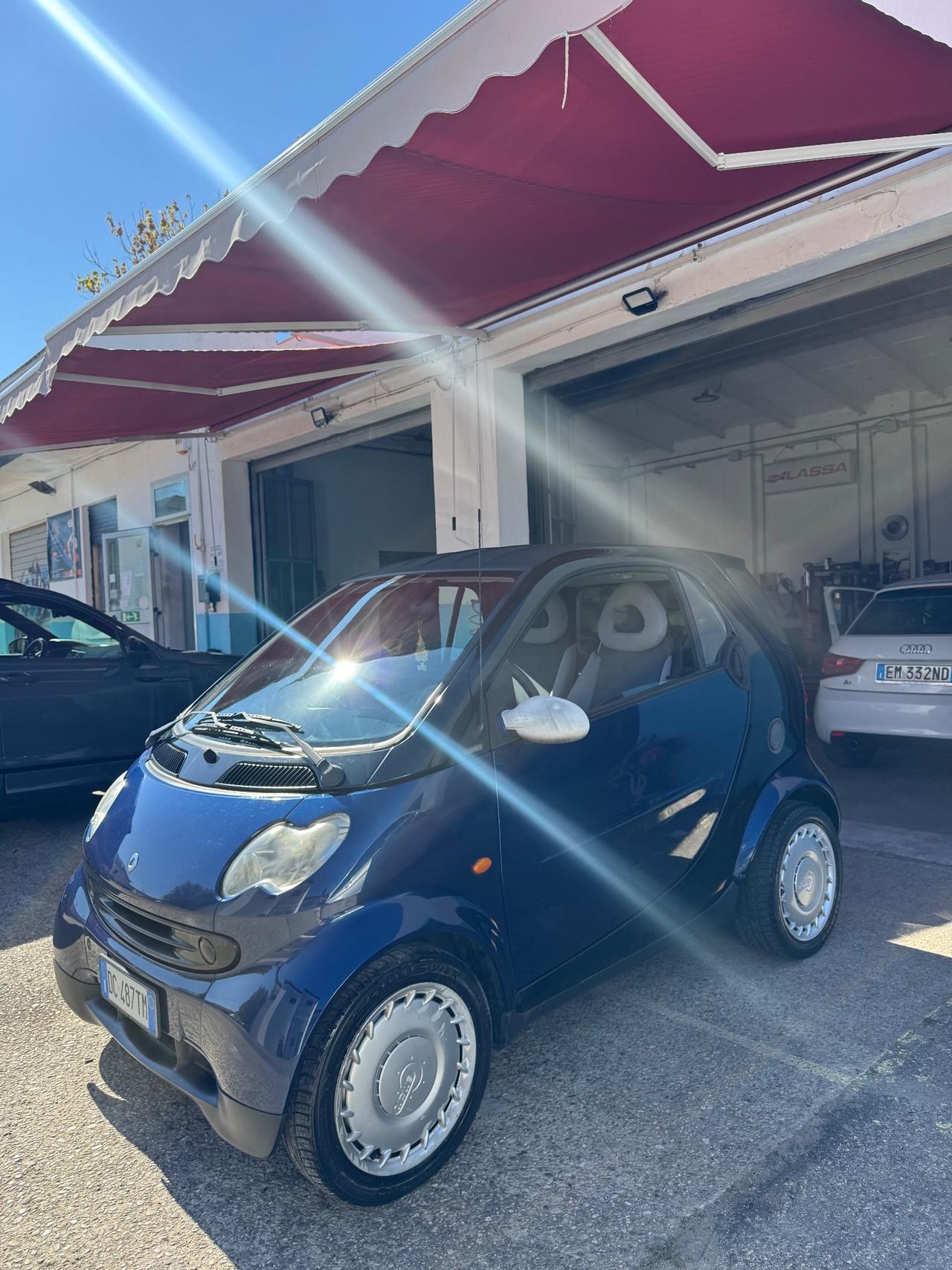 Smart ForTwo 700 coupé grandstyle (45 kW)
