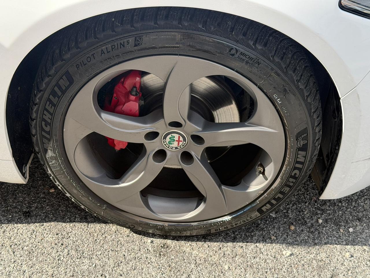 Alfa Romeo Giulia 2.2 180 CV AT8 Super