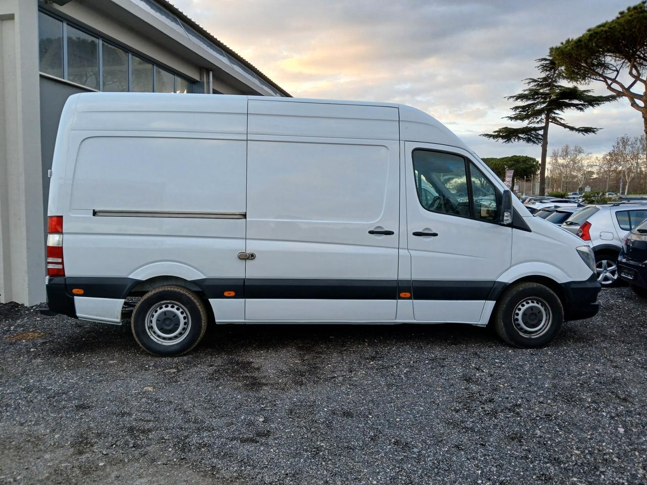 Mercedes-benz Sprinter T37/30 214 CDI Cabinato Executive