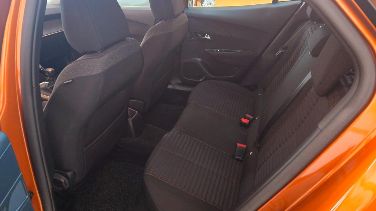 PEUGEOT 2008 PURETECH S&S 130CV CON SOLI 17MILA KM CAMBIO MANUALE