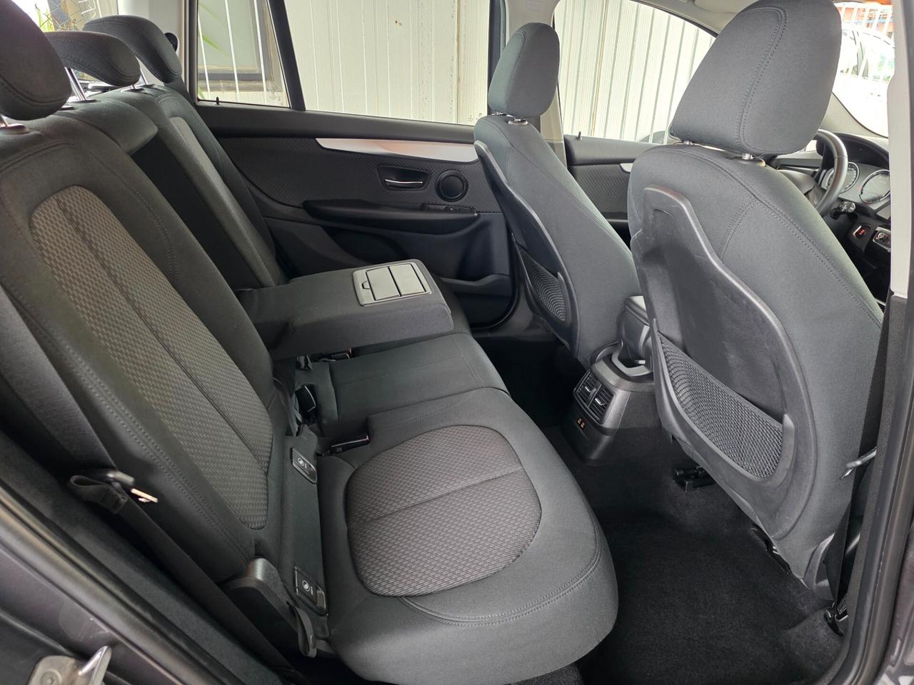Bmw Serie 2 Gran Tourer 216d Business Automatica