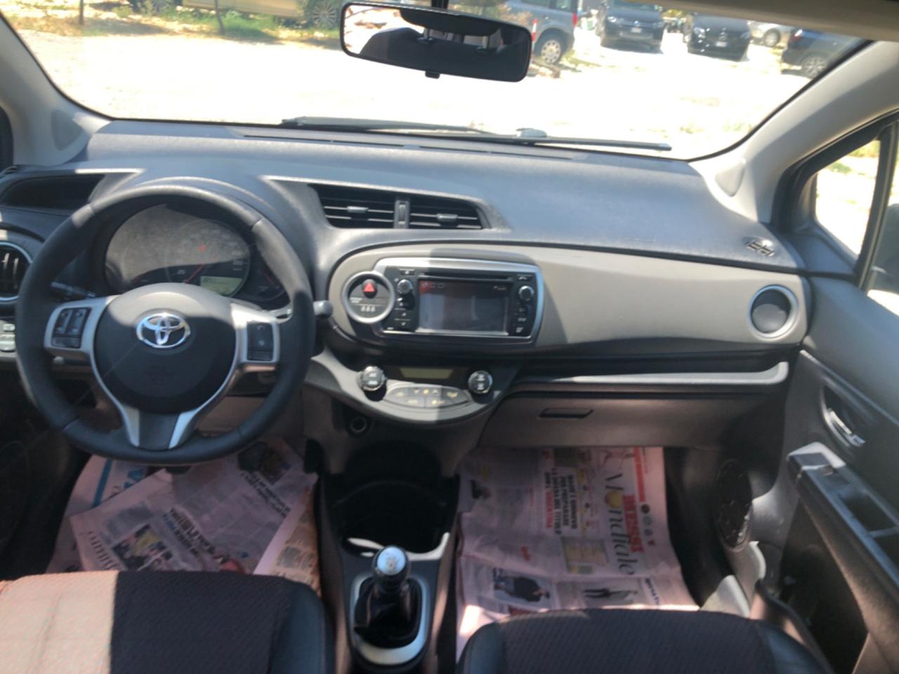 Toyota Yaris 1.4 D-4D 5 porte Lounge